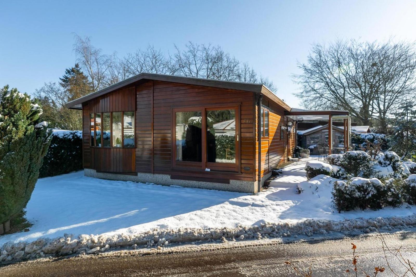 Bungalowpark Het Verscholen Dorp Хардевайк Екстериор снимка